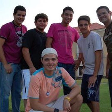 Grupo Manowlos