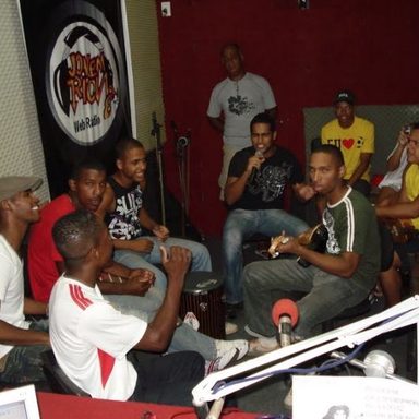 Grupo Puro Estilo