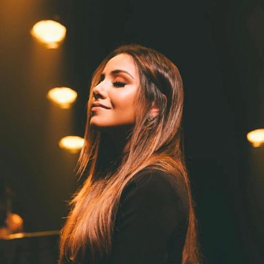 Gabriela Rocha photo 14