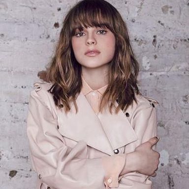 Gabrielle Aplin photo 18
