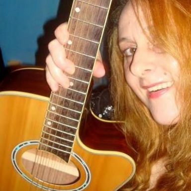 Helena Linhares