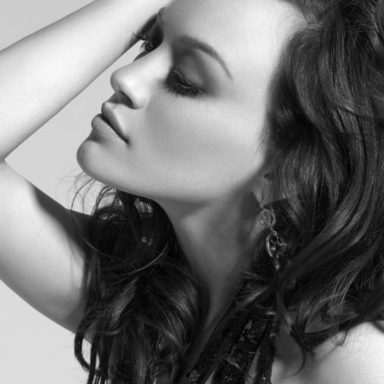 Hilary Duff photo 15
