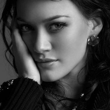 Hilary Duff photo 17