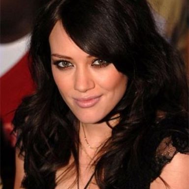 Hilary Duff photo 47