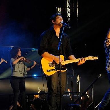 Hillsong United photo 9