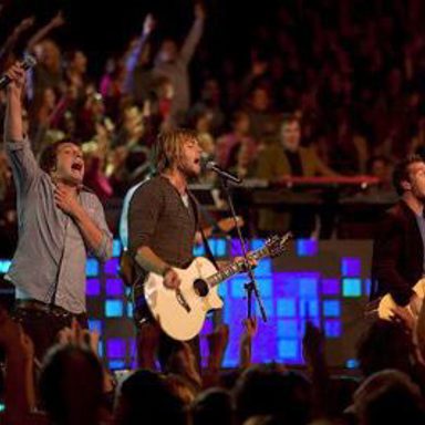 Hillsong United photo 19