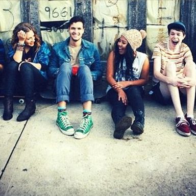 Hillsong Young & Free photo 9