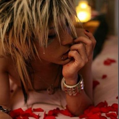 HITT
