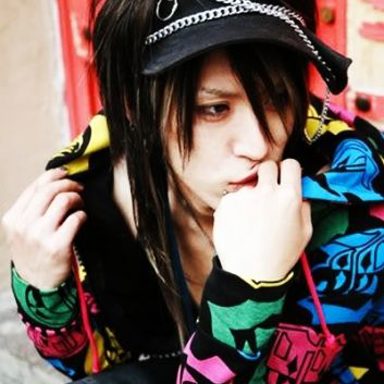 HITT
