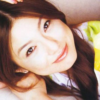Hitomi Shimatani photo 15