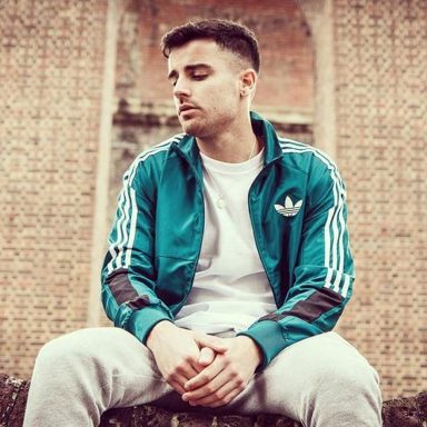 Hobbie Stuart photo 12