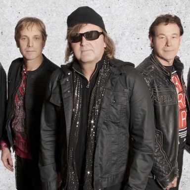 Honeymoon Suite