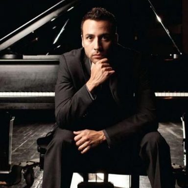 Howie D