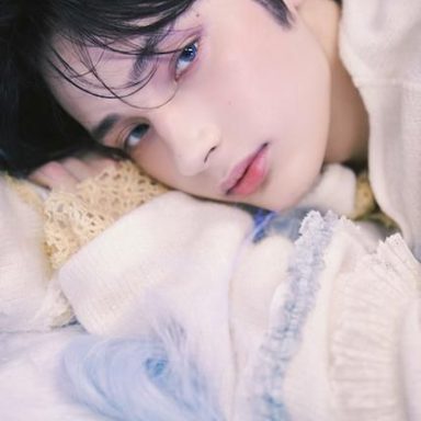 Hueningkai (TXT) photo 12