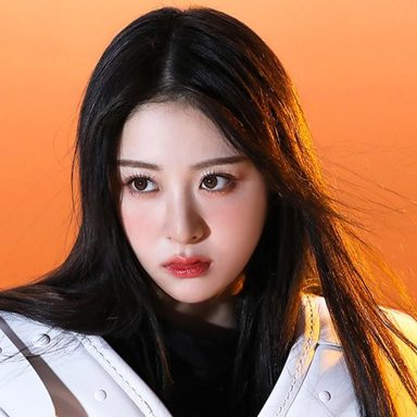 Huh Yunjin (LE SSERAFIM)
