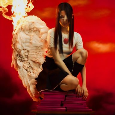 Huh Yunjin (LE SSERAFIM) photo 16