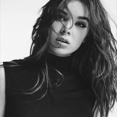 Hailee Steinfeld