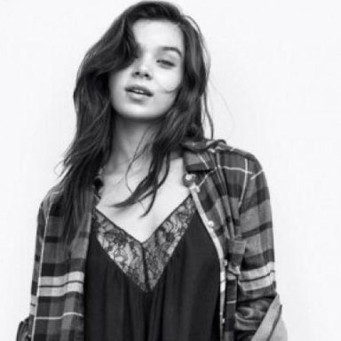 Hailee Steinfeld photo 15