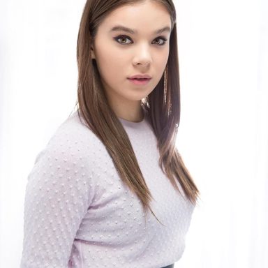 Hailee Steinfeld photo 116