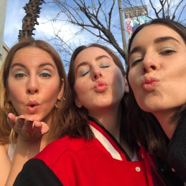 HAIM photo 14