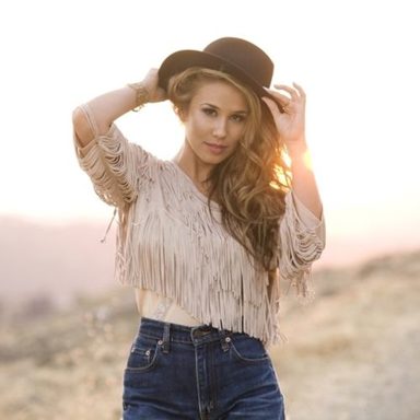 Haley Reinhart photo 9