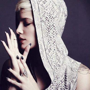 Halsey photo 67