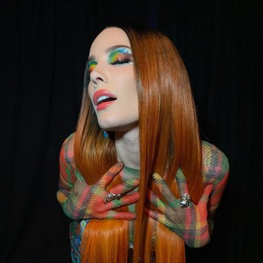 Halsey photo 17