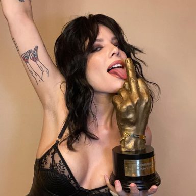 Halsey photo 15