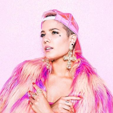 Halsey photo 42