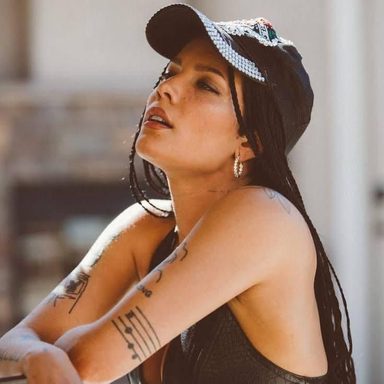 Halsey photo 35