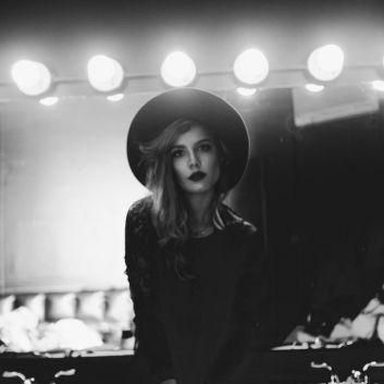 Halsey photo 44