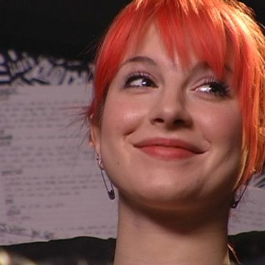 Hayley Williams photo 16