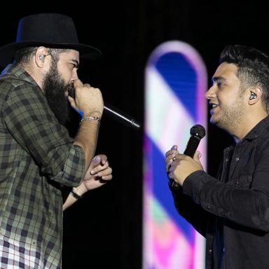Henrique e Juliano photo 9