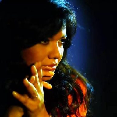 Ione Gonçalves photo 15