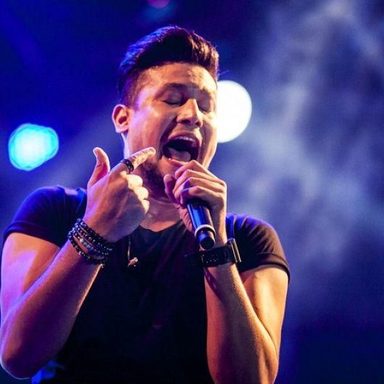 Israel Novaes photo 11