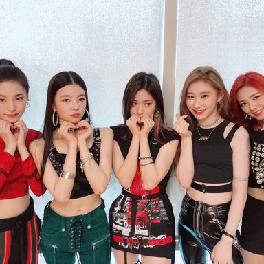 ITZY photo 99