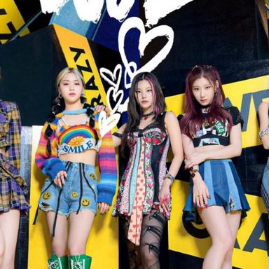 ITZY photo 59