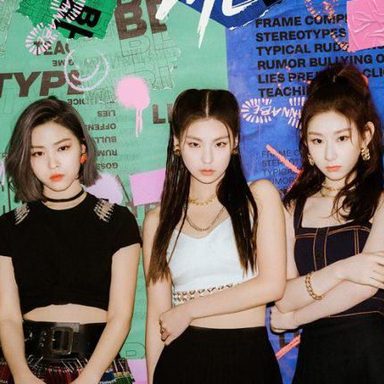 ITZY photo 126