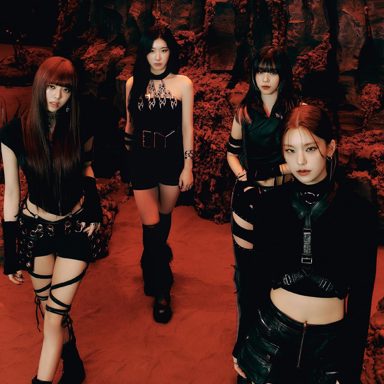 ITZY photo 19