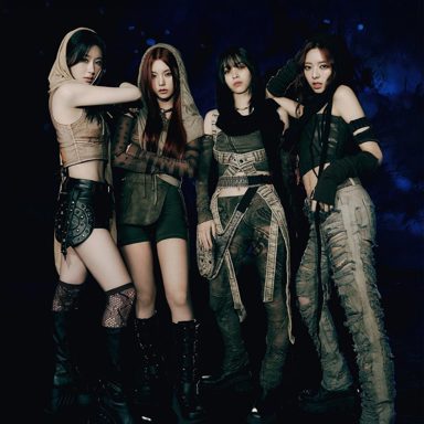 ITZY photo 15