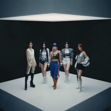 ITZY photo 38