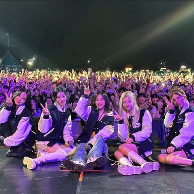 ITZY photo 32