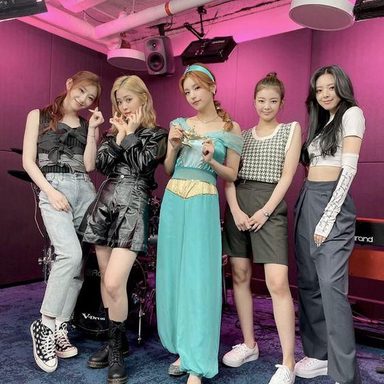 ITZY photo 82