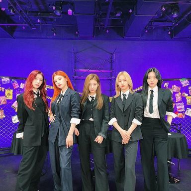 ITZY photo 90