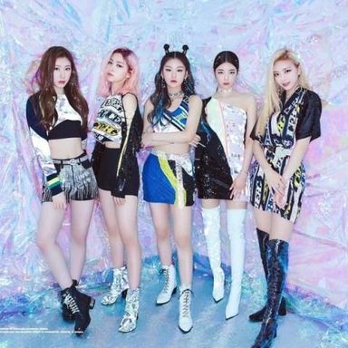 ITZY photo 124