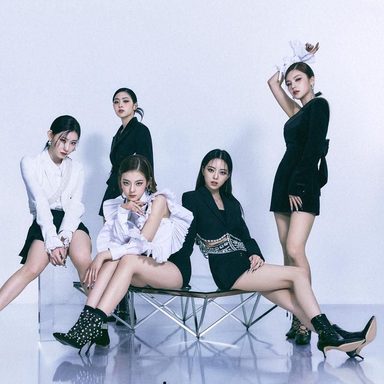 ITZY photo 67