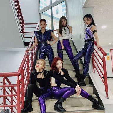 ITZY photo 84