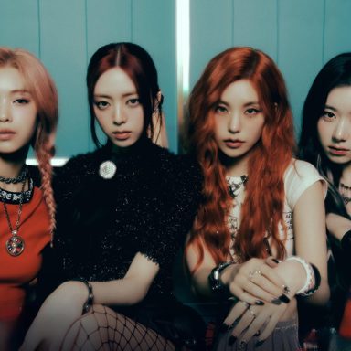 ITZY photo 13