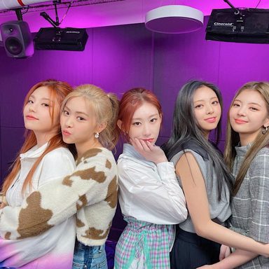 ITZY photo 110
