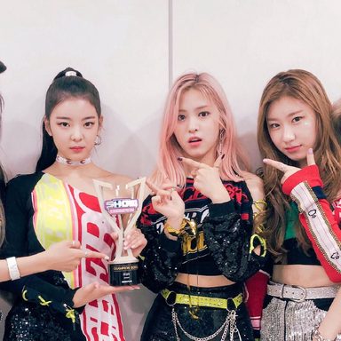 ITZY photo 135
